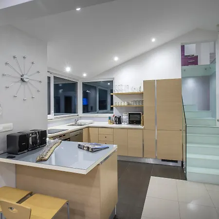 Villa Luxury M