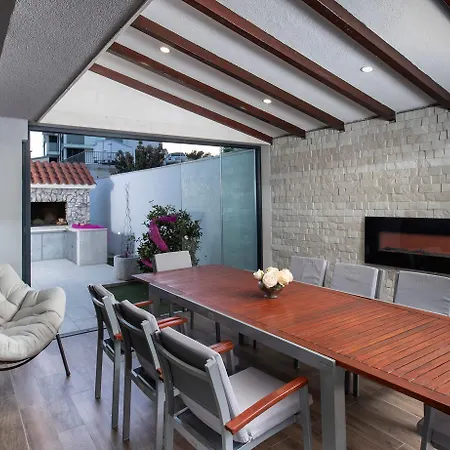 Luxury M Villa